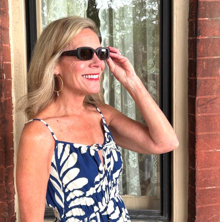 Jenny Lynn wearing sunglases in Savannah, GA.